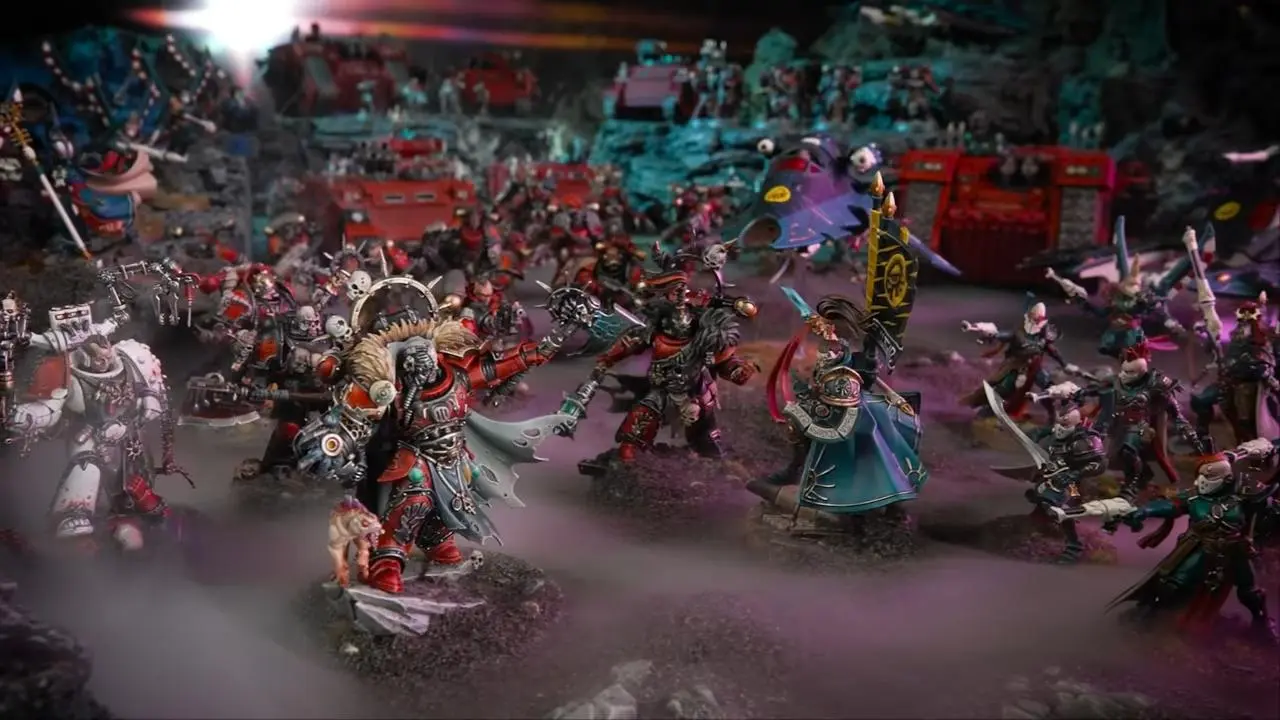 Painted science-fiction miniatures in a tabletop battle